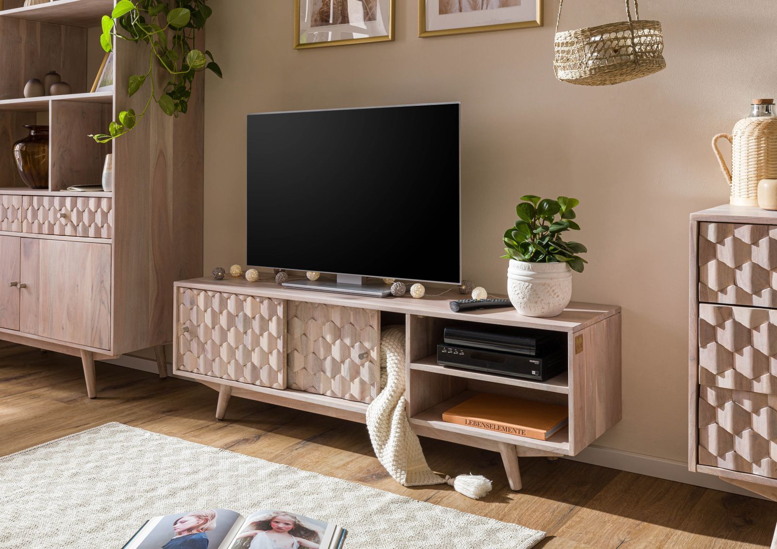43758 1 mobile tv in legno di acacia 1.jpg